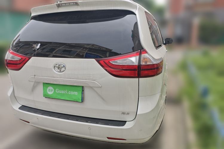 Used Toyota SIENNA 2018 3.5L 2WD Limited 7-Seater Canadian Version