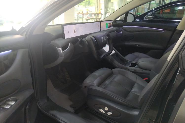 Used IM LS6 2023 Max Standard Edition Interior 1