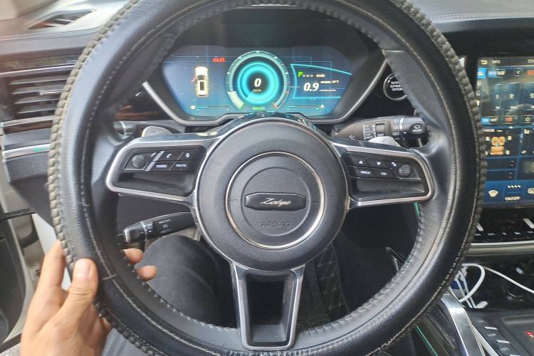 Used Zotye T700 2017 1.8T Dual-Clutch Prestige Model