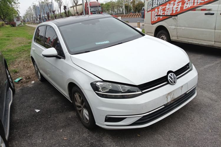 Used Volkswagen Golf 2019 280TSI DSG Comfort Version China VI Standard Front Right 45 Deg