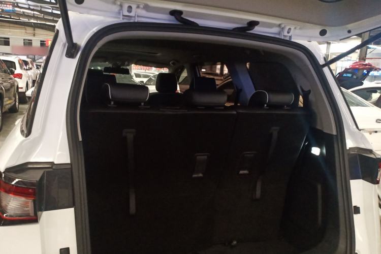 Used Wuling Jiachen 2022 1.5T CVT Deluxe Flagship Edition Trunk