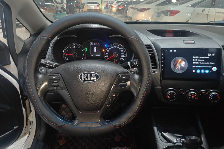 Used Kia K3 2017 1.6L Automatic 15th Anniversary Special Edition GLS Steering Wheel
