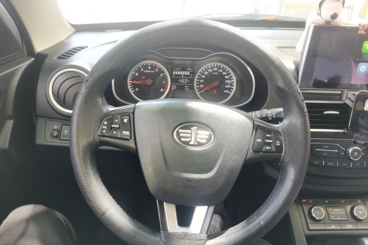 Used Bestune X40 2017 1.6L Automatic Prestige Edition
