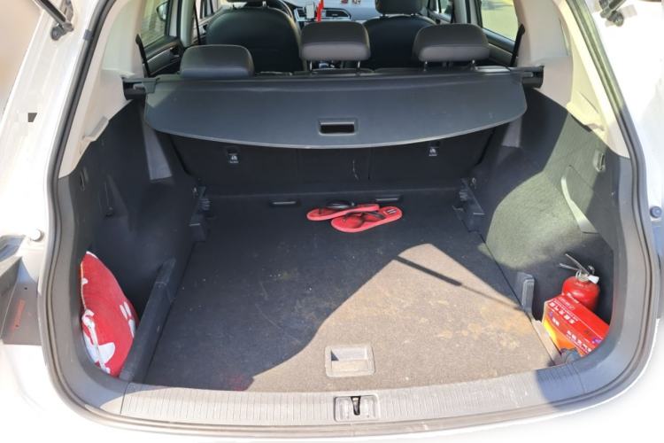 Used Volkswagen Tiguan L 2017 330TSI Automatic Two-Wheel Drive Luxury Edition
