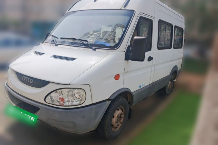 Used Iveco Turin 2009 2.5T-A32 Base Version