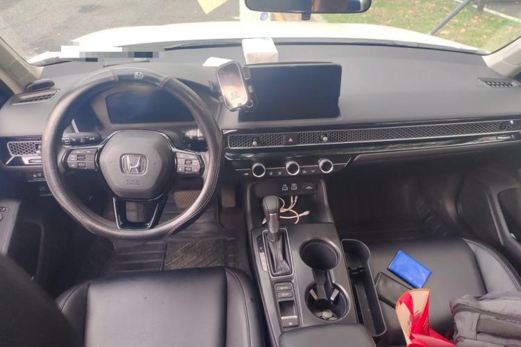 Used Honda Integra 2022 240TURBO CVT Technology Edition Center Console