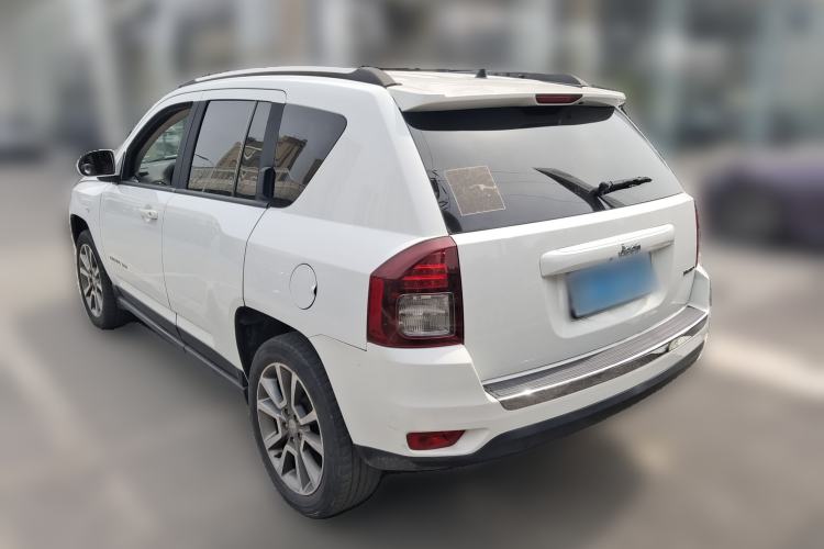 Used Jeep Compass 2014 2.4L four-wheel drive luxury version Rear Left 45 Deg