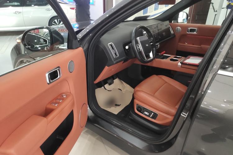 Used Li Auto L9 2022 Max model