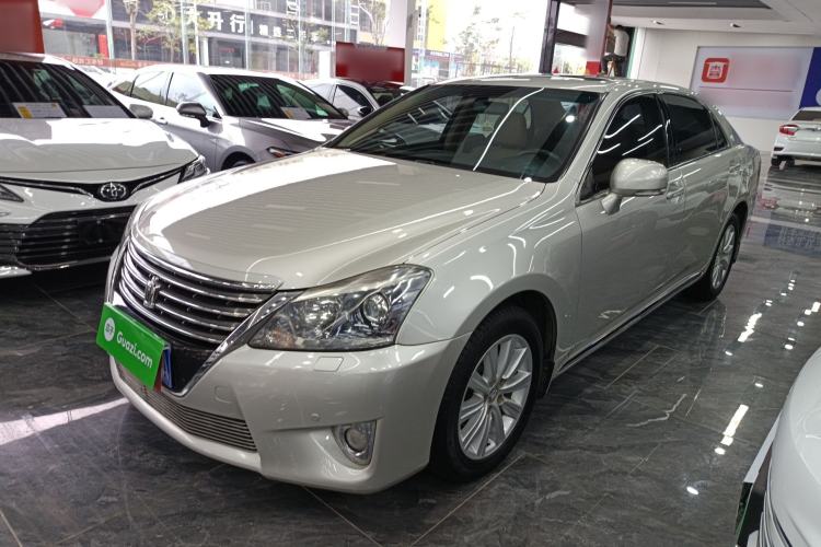 Used Toyota Crown 2012 2.5L Royal Leather Edition