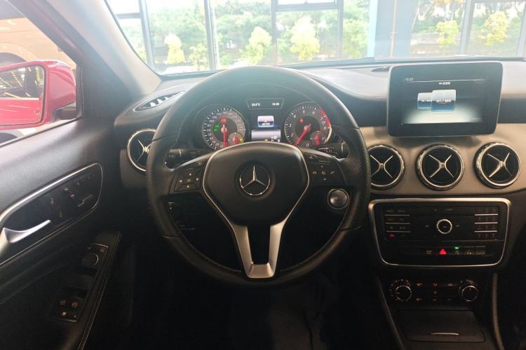 Used Mercedes-Benz GLA 2016 GLA 200 Fashion Model
