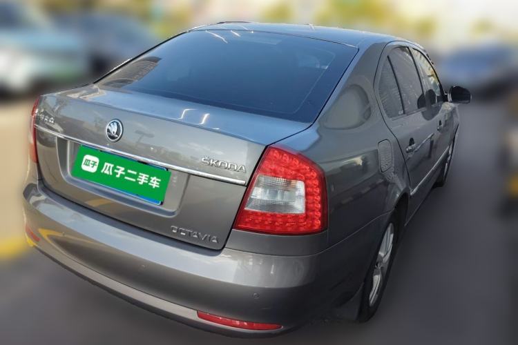 Used Skoda Octavia 2014 1.6L Automatic Yijun Edition Rear Right 45 Deg