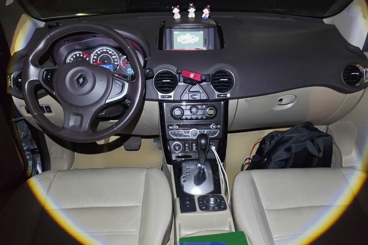 Used Renault Koleos 2012 2.5L 4x4 Comfort Edition with Navigation