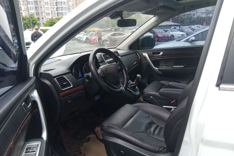 Used Haval H6 2013 Sports Edition 1.5T Manual Two-Wheel Drive Elite Model Driver Seat