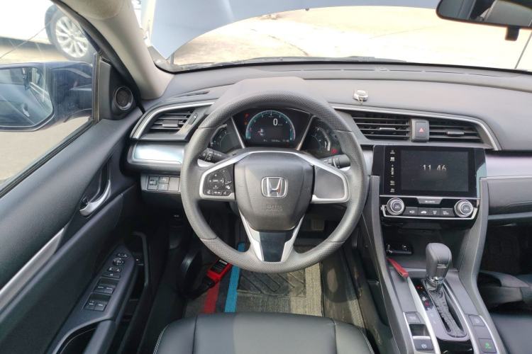 Used Honda Civic 2016 220TURBO CVT Luxury Edition
