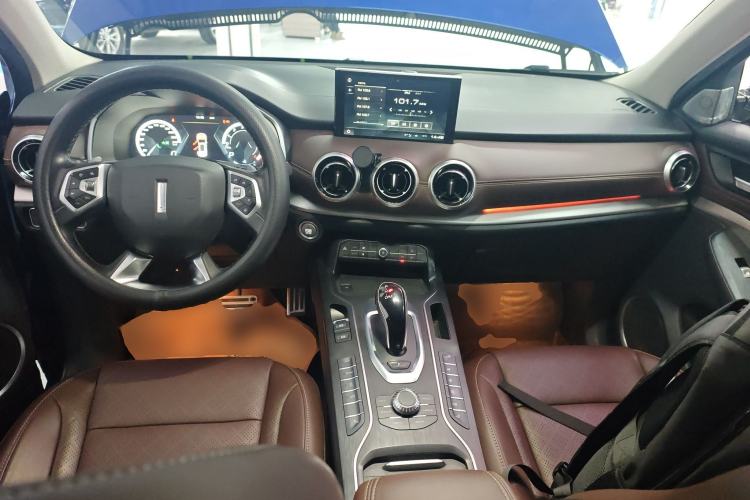 Used Wey VV6 2018 2.0T Two-Wheel Drive Flagship Version China V Standard
