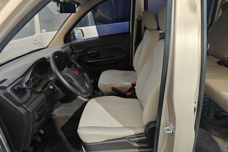 Used Wuling Hongguang V 2022 1.5L Jingqu Edition Electric-Assist LAR