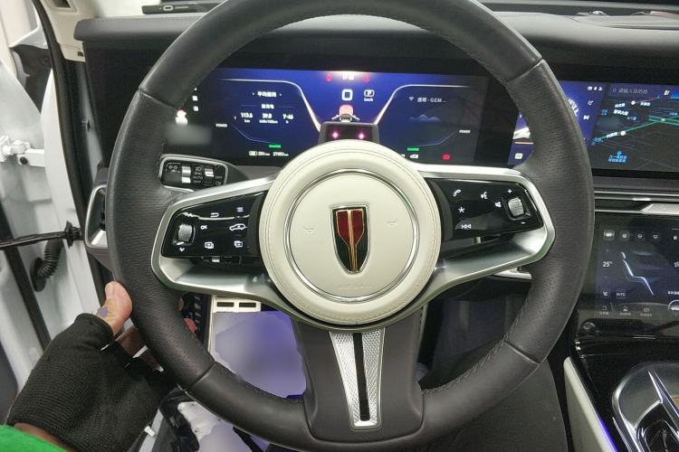 Used Hongqi E-HS9 2022 660 km Range Flagship Edition Four Seats
