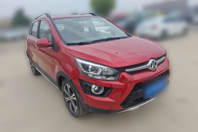 Used BAIC Senova X25 2015 1.5L Manual Elite Edition Front Right 45 Deg