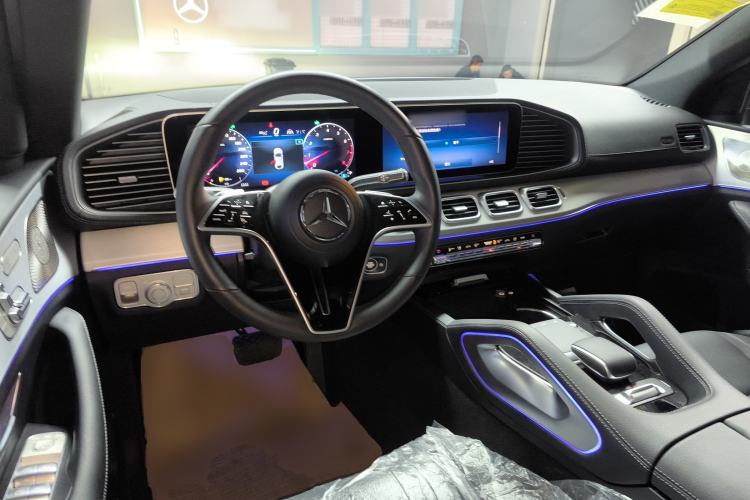 Used Mercedes-Benz GLE Coupe 2024 GLE 450 4MATIC Coupe SUV Fashion Model
