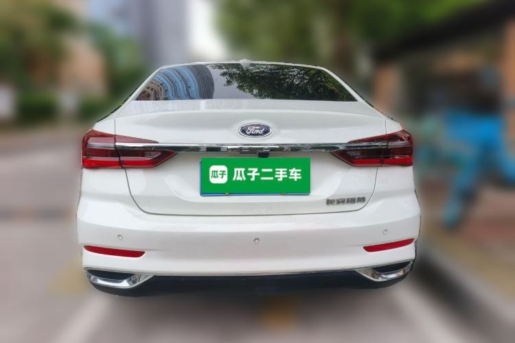 Used Ford Escort 2021 1.5L Automatic Diamond Edition
