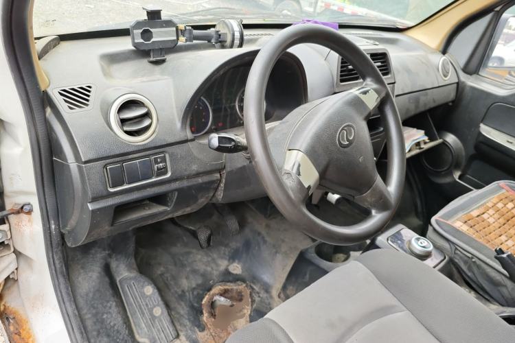 Used Ruichi EC35 2021 EC35 II Standard Edition 38.7 kWh Center Console