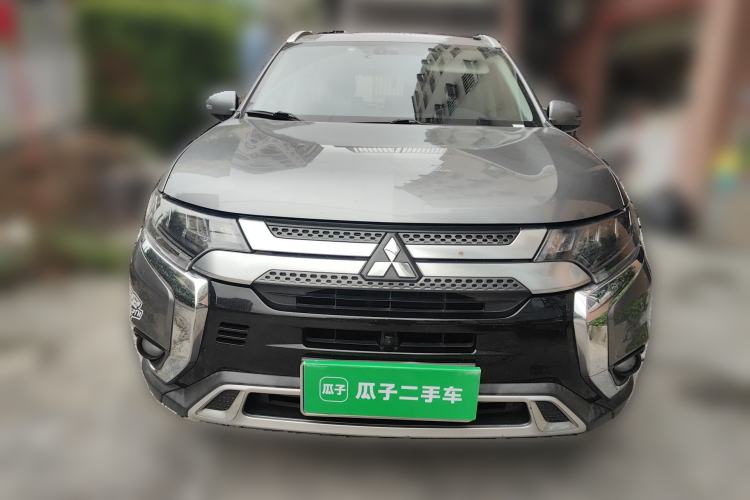 Used Mitsubishi Outlander 2019 2.4L 4x4 Zhi Xiang Edition 5 Seats China V Emission Standard Front