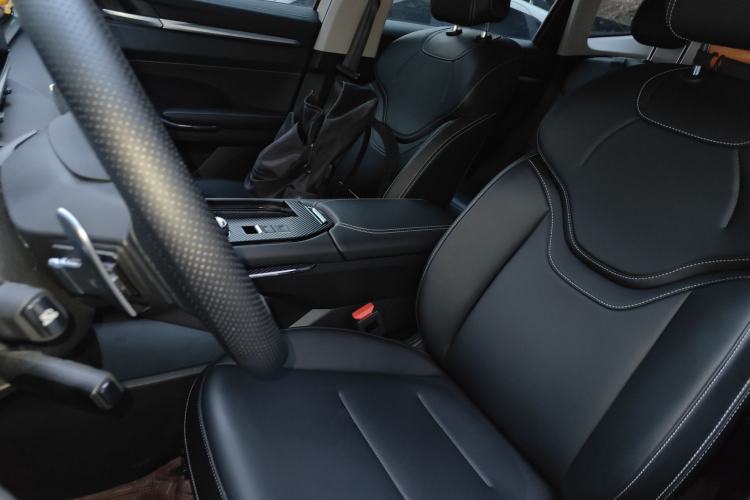 Used Haval H6 2024 1.5T Two-Wheel-Drive Classic Edition