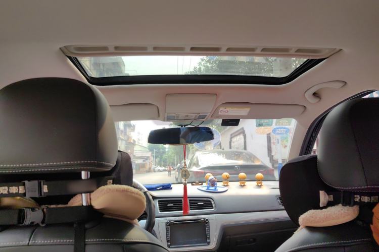 Used Volkswagen Lavida 2015 1.6L Automatic Comfort Edition