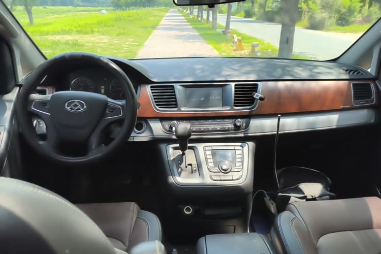 Used SAIC MAXUS G10 2014 2.0T Automatic Executive Edition