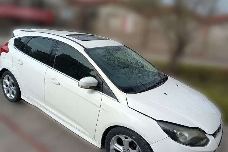 Used Ford Focus 2012 Hatchback 2.0L Automatic Luxury Sport Model
