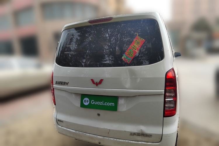 Used Wuling Hongguang V 2019 1.5L Enjoyment Version China VI LAR