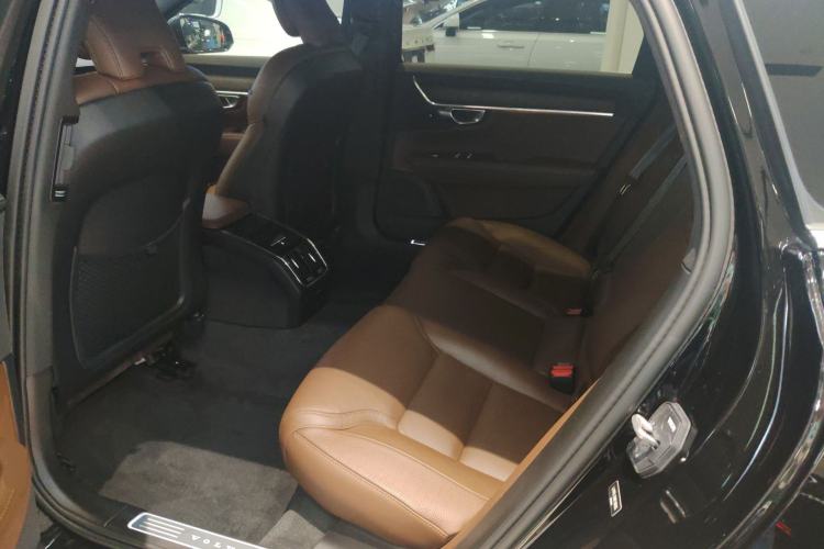 Used Volvo S90 2024 B5 Zhiyuan Luxury Edition
