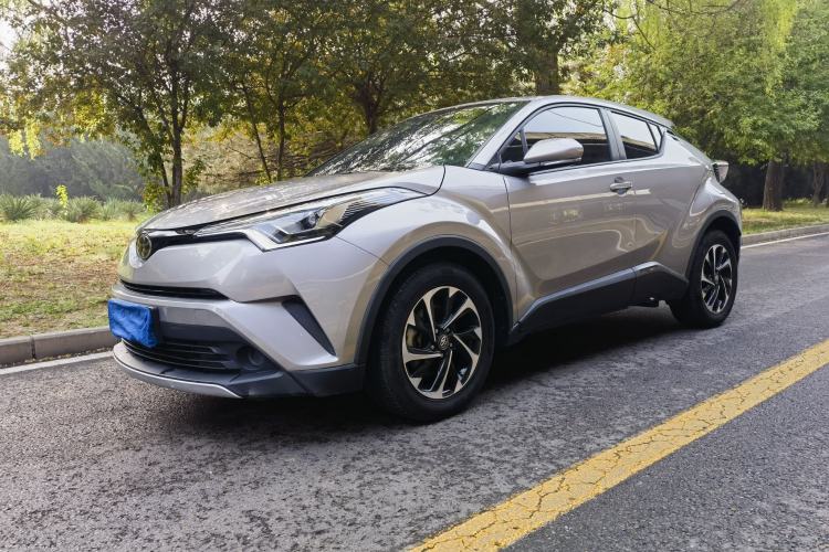 Used Toyota IZOA 2020 2.0L Yichi Version Front Left 45 Deg