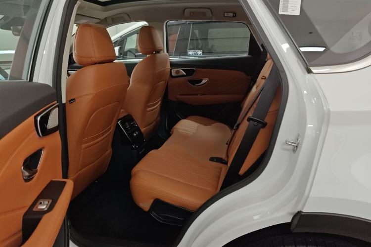 Used JETOUR Shanhai L7 2024 1.5T 120 km ULTRA 5-seater Left Rear Seat