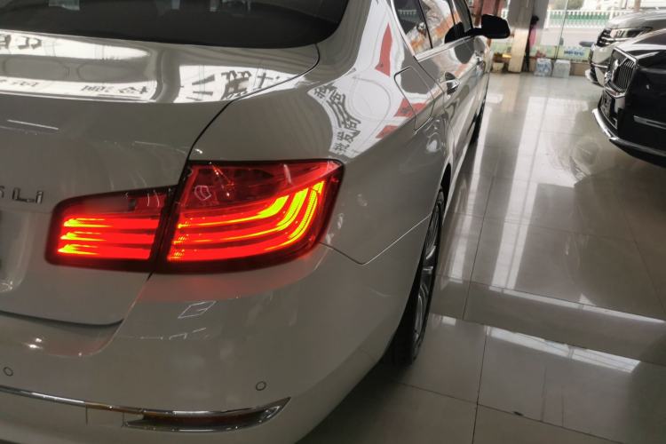 Used BMW 5 Series 2014 525Li Luxury Design Package
