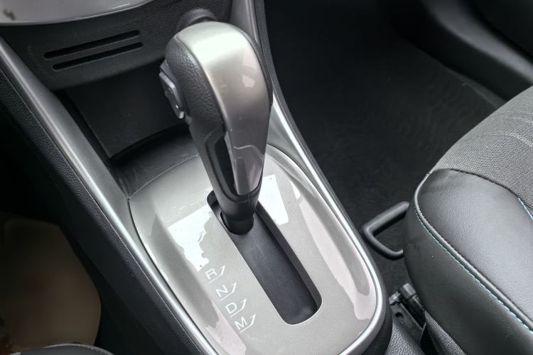 Used Chevrolet Trax 2016 1.4T Automatic Two-Wheel Drive Luxury Version Interior 8