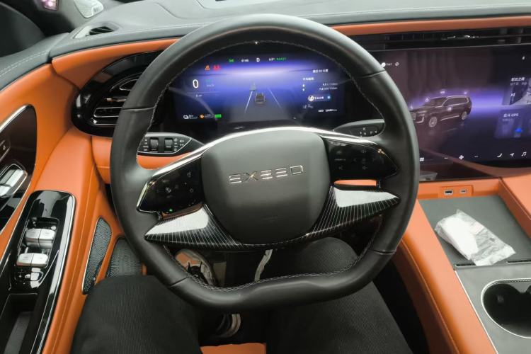 Used EXEED Lanyue C-DM 2025 180 Ultra-Long Range Ultra All-Wheel Drive 6-Seater