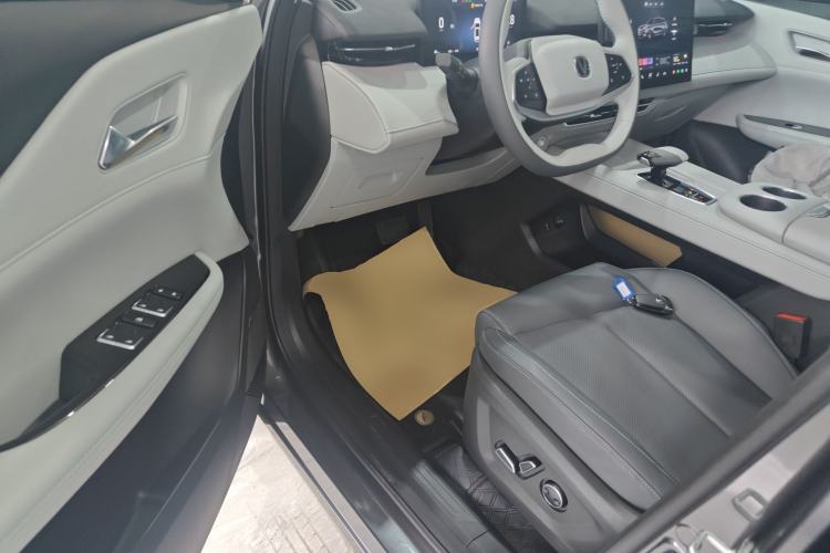 Used Changan UNI-Z 2025 1.5T Premium Edition
