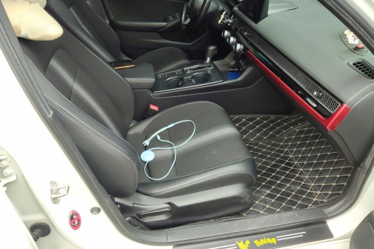 Used Honda Civic 2022 240TURBO CVT Dynamic Edition Right Front Seat