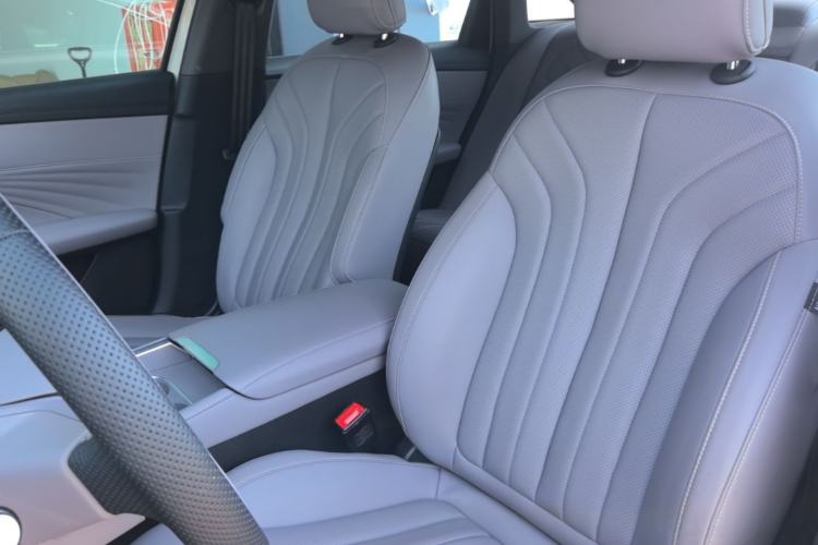 Used Roewe M7 DMH 2025 Model 160km Premium Version
