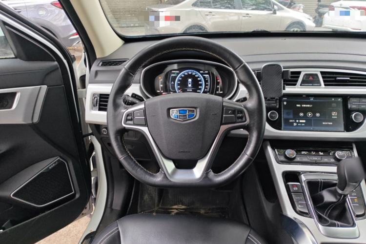 Used Geely Auto Emgrand X7 Sport 2016 2.0L Manual ZhiShang Version
