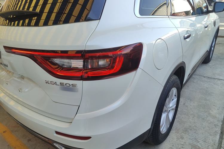 Used Renault Koleos 2017 2.0L Two-Wheel-Drive Leading Edition