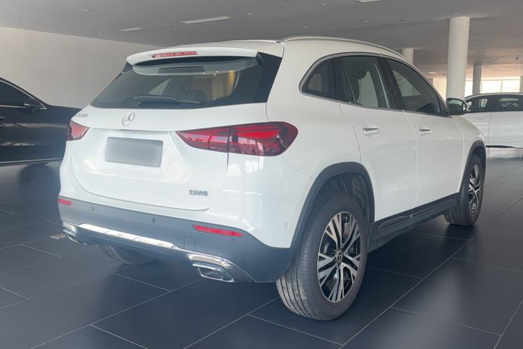 Used Mercedes-Benz GLA 2024 GLA 220 Rear Right 45 Deg