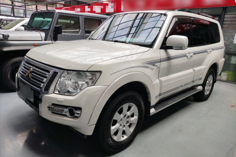 Used Mitsubishi Pajero 2018 3.0L Automatic Standard Edition
