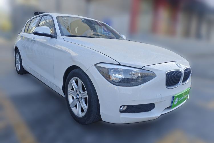 Used BMW 1 Series 2012 116i Leading Model Front Right 45 Deg