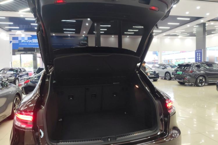 Used Porsche Macan 2018 Macan 2.0T Trunk