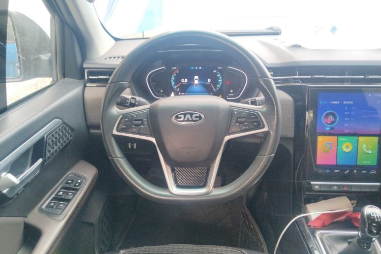 Used JAC Group T8 2022 2.0T PRO Diesel Two-Wheel Drive SharpDrive Version with Dual HFC4DB2-2E
