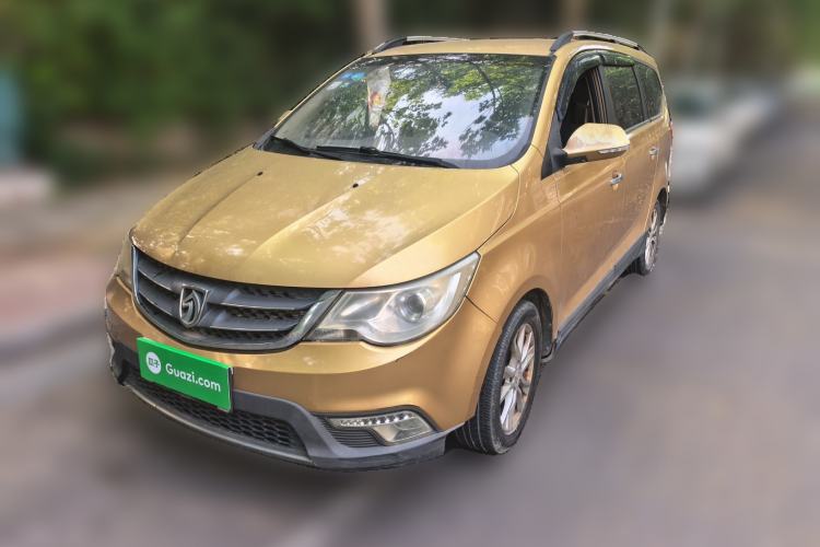 Used Baojun 730 2014 1.5L manual Comfort ESP version 7 seats