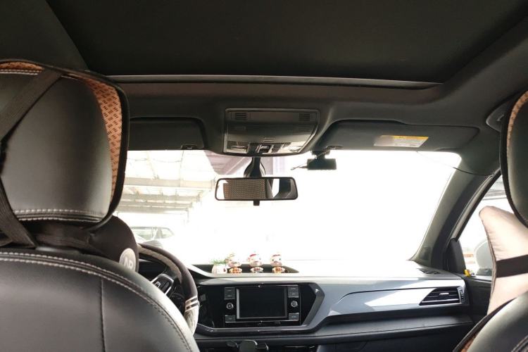 Used Volkswagen Tharu 2019 280TSI Two-Wheel Drive R-Line China V Standard Headliner