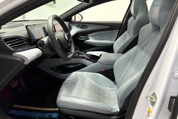 Used BYD Seal 2022 700 km Long-Range Rear-Wheel-Drive Version